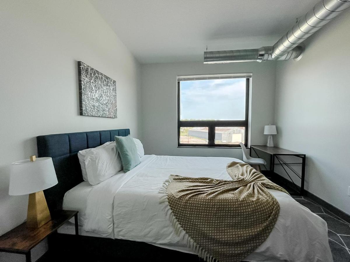 Sleepover 1Bd 1Ba Des Moines Apartments エクステリア 写真