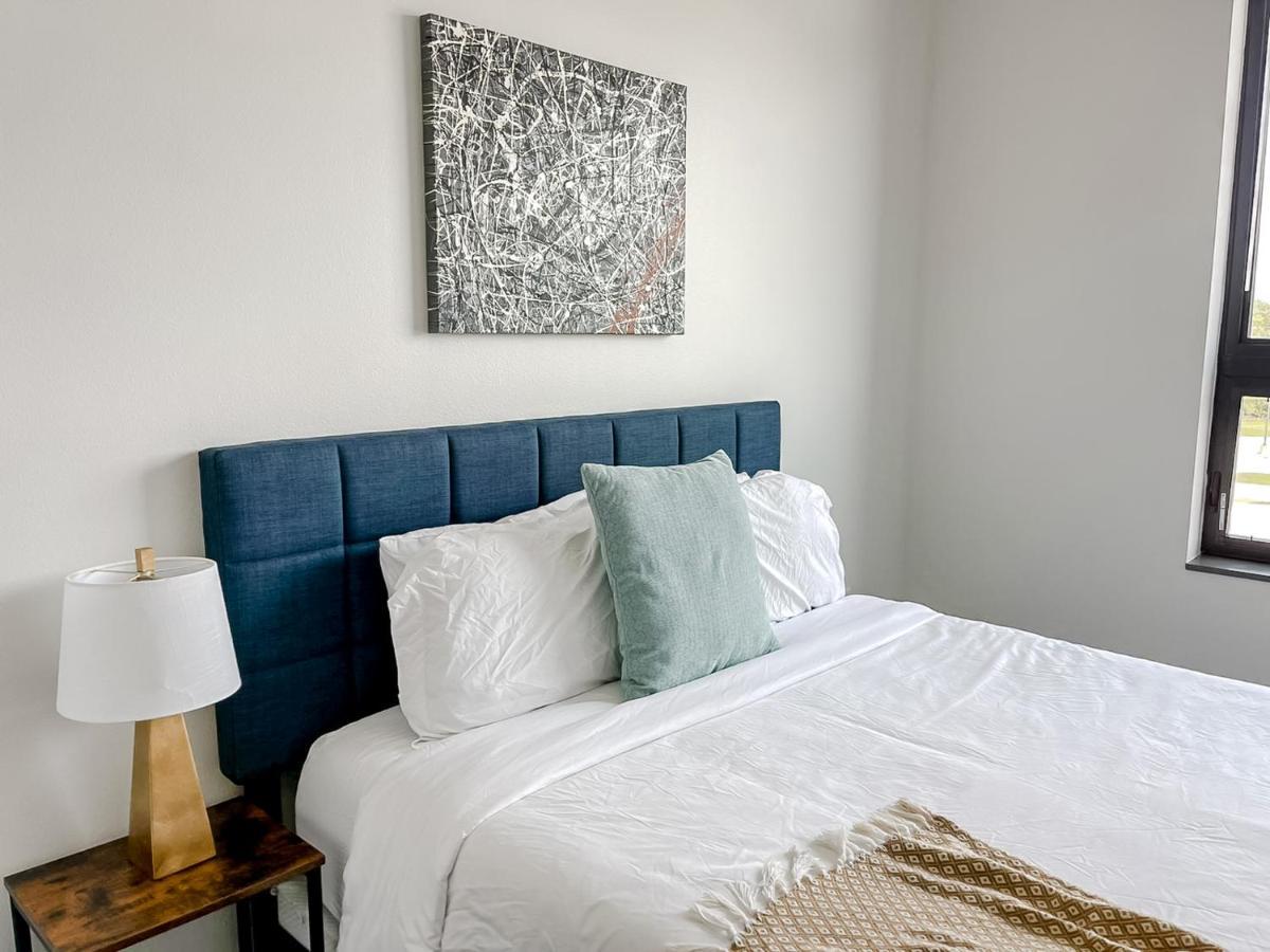 Sleepover 1Bd 1Ba Des Moines Apartments エクステリア 写真