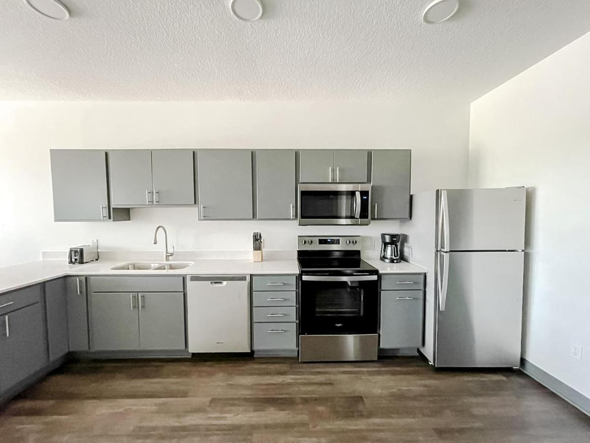 Sleepover 1Bd 1Ba Des Moines Apartments エクステリア 写真