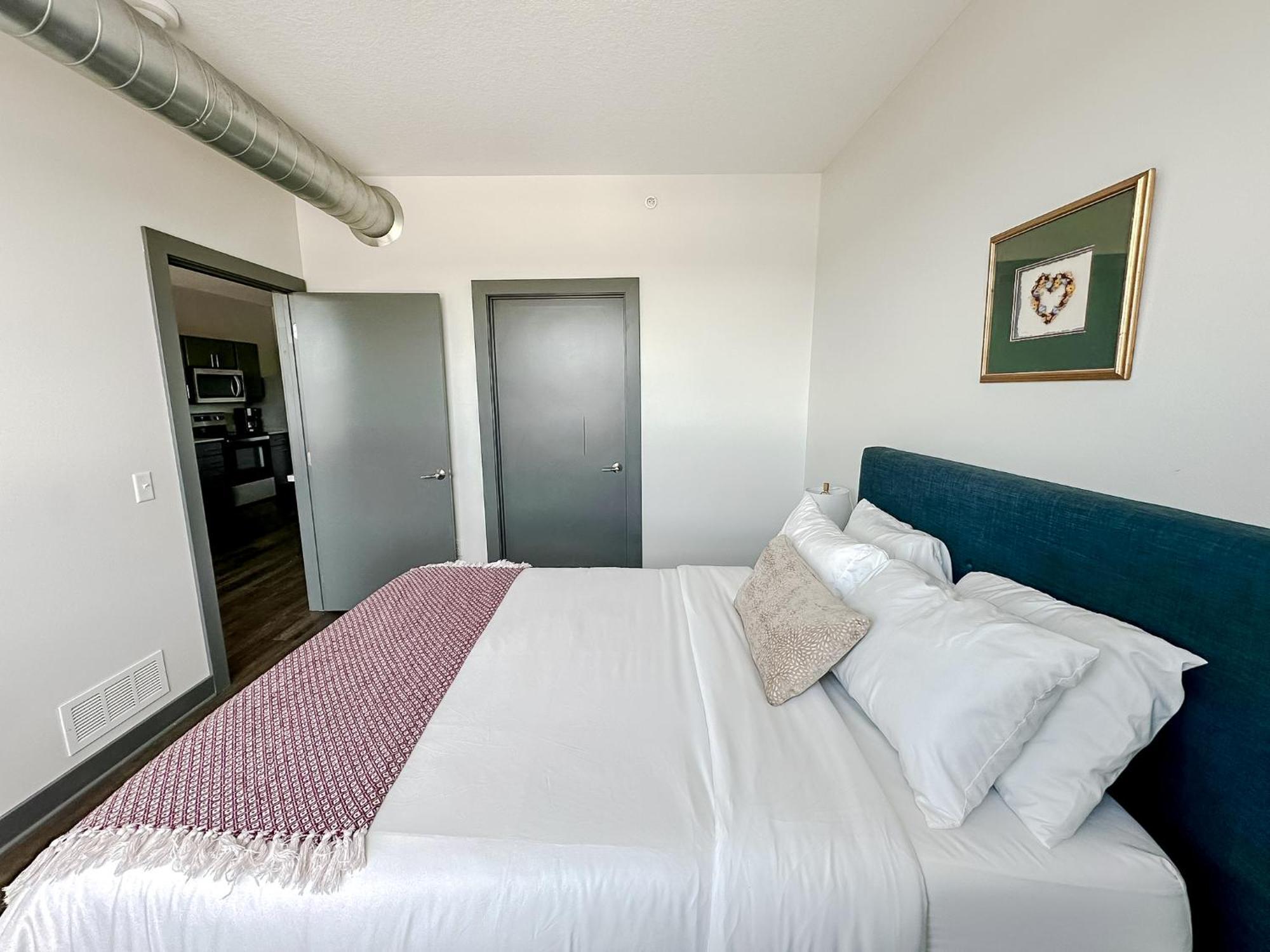 Sleepover 1Bd 1Ba Des Moines Apartments エクステリア 写真